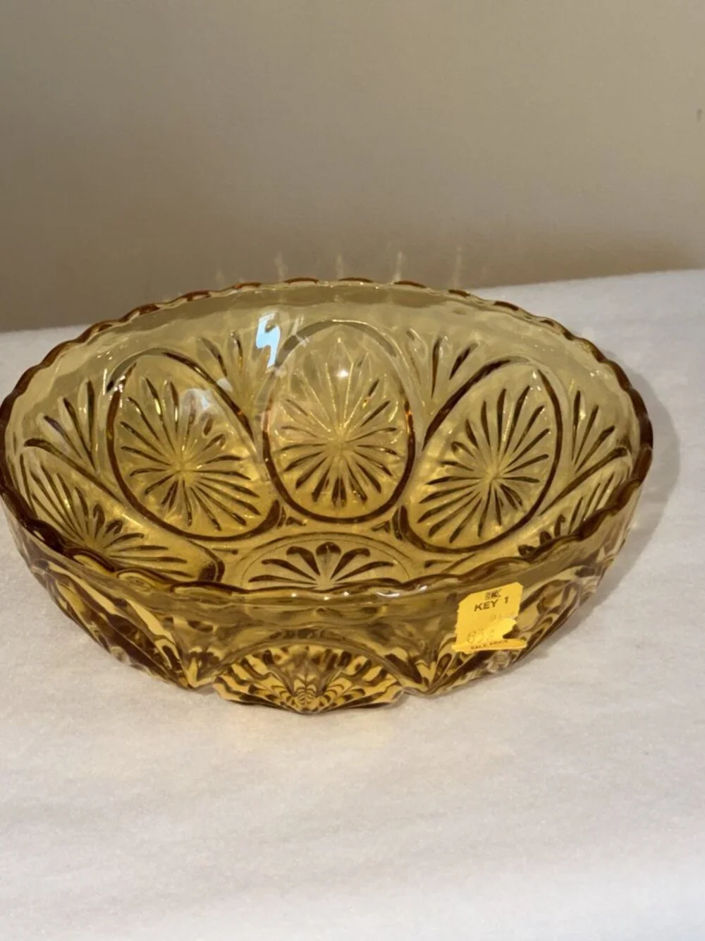 Vintage Anchor Hocking Honey Gold Medallion Star 8